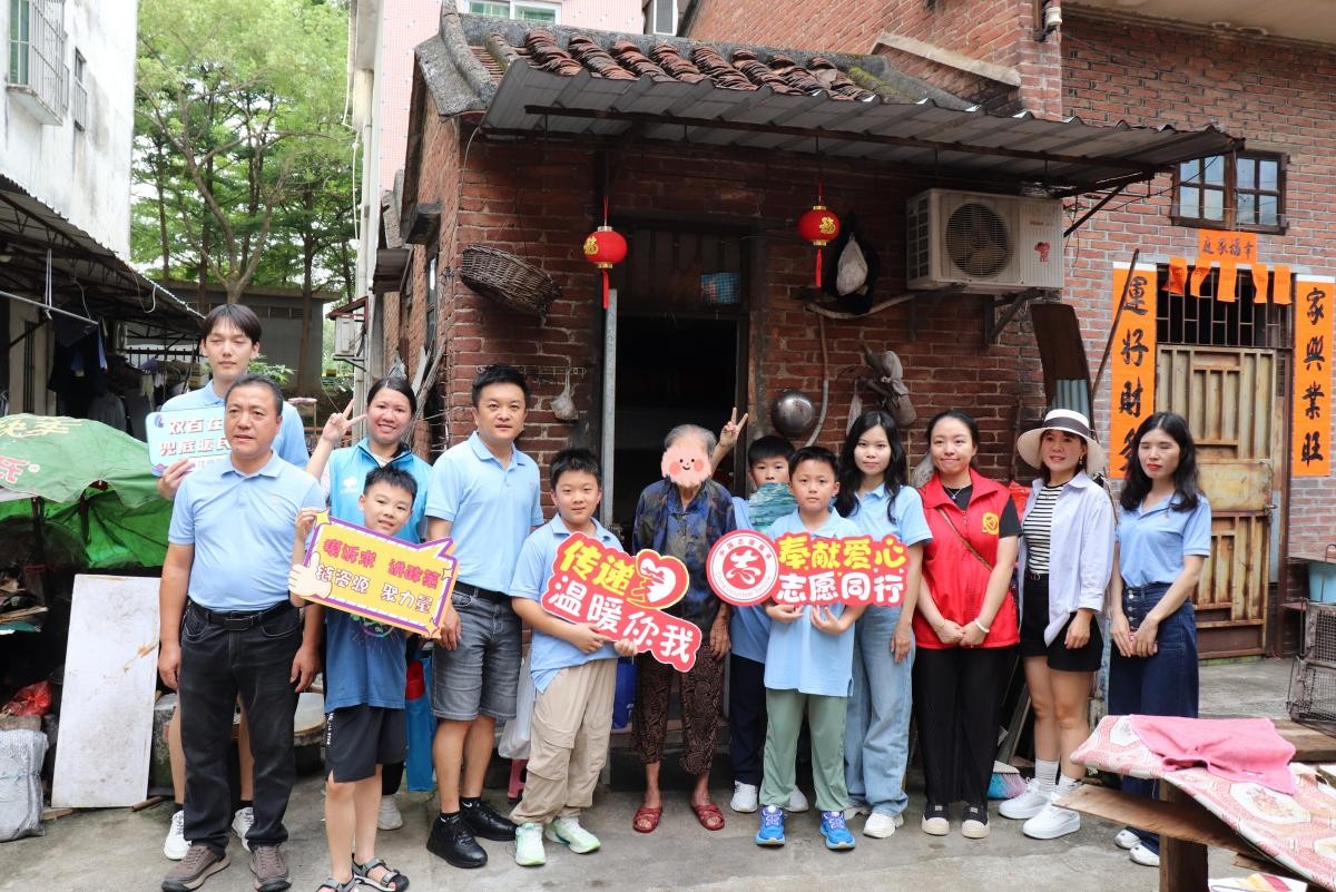 公益活动之夏日送清凉